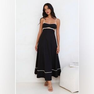 Hello Molly Island Dreamer Maxi Dress Black